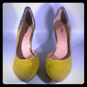 JustFab wedge heel green banana sz 8